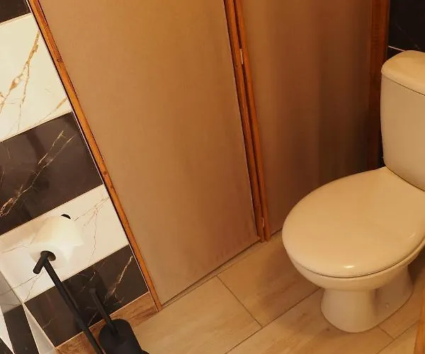 U Borovice Apartman