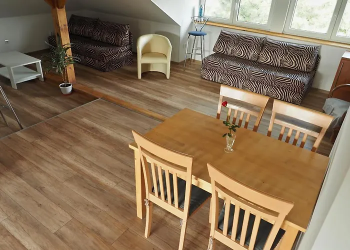 U Borovice Apartman Bílá Třemešná